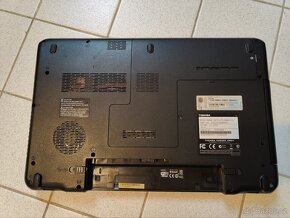 TOSHIBA Satellite C660D-1FV

 - 7