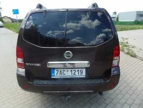 Nissan Pathfinder 2.5 DCI 4x4 2. majitel ČR 7 míst - 7