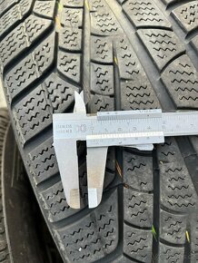 215/65 R16 Zimní pneu Pirelli, Plechový disk 6 1/2 Jx - 7