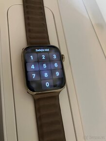 iPhone nebo Apple Watch pod stromeček? - 7