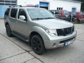 Nissan  Pathfinder  2.5 dCi - 7