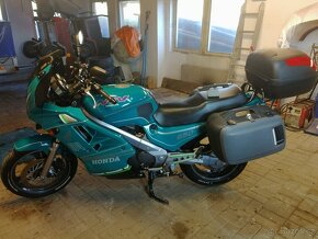 Honda NTV 650 s originál kapotáží - 7