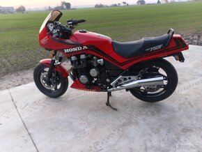 Honda CBX 750 - 7