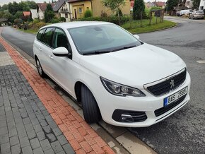 PEUGEOT 308 SW 1.2i 81kW combi, r.21 134000km ČR TOPSTAV - 7