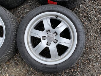 Alu original zimní kola Audi 5x112 7,5J ET28 225/50 R17 - 7