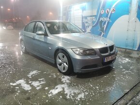 BMW E90 320D - 7