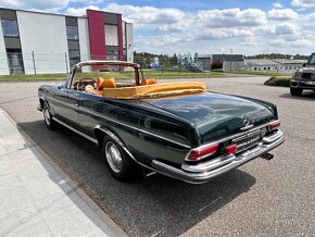 Mercedes Benz W111/220SE cabrio - 7