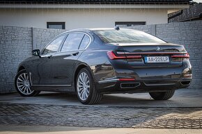 BMW Rad 7 750Li xDrive A/T - 7