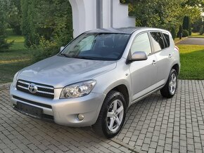 Toyota RAV 4 2.0 benzín, 2009 - 7