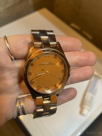 Marc Jacobs hodinky růžové zlato rosé gold dámské - 7