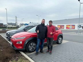 Hyundai Kona Ioniq Kia Niro Tesla BMW i3 elektromobil na zak - 7