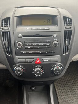 Kia ceed 1.4 - 7