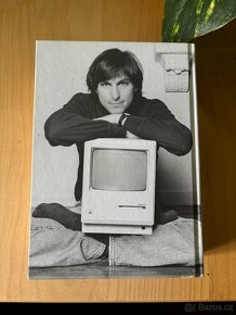 Steve Jobs od Waltera Isaacsona | Pevná vazba, 678 stran - 7