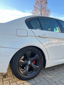 BMW 320d 2011 rok - 7