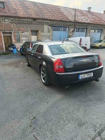 Chrysler 300C 2.7 V6 LPG - spěchá - 7