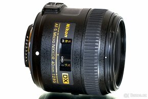 Nikon 40mm f/2,8 AF-S G DX Micro TOP STAV - 7