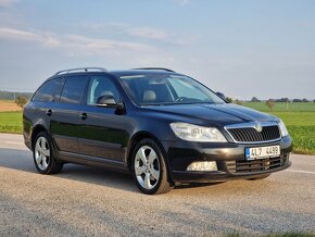 ŠKODA Octavia combi 2.0 TDI Elegance polokůže TZ 2 sady kol - 7