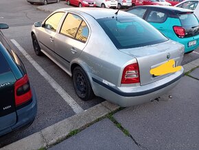 Škoda Octavia 1,6 55kW na náhradní díly - 7