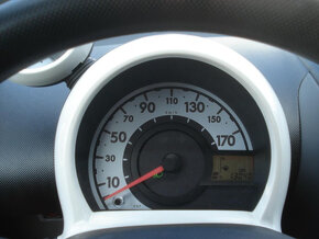 Peugeot 107 1. MAJ. ĆR KLIMA 13 TIS KM  - 7