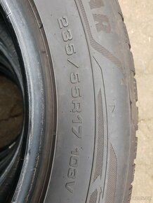 235/55 r17  Goodyear UltraGrip Performance 3 - 7