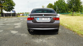 BMW E90 330i 190kW - 7