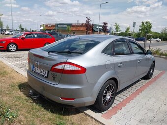 Ford Mondeo 2.0i - 7