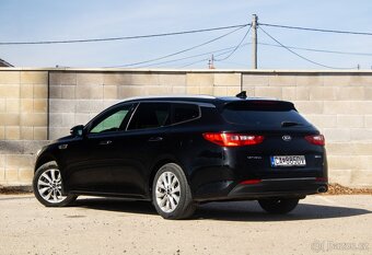 Kia Optima SW - 7