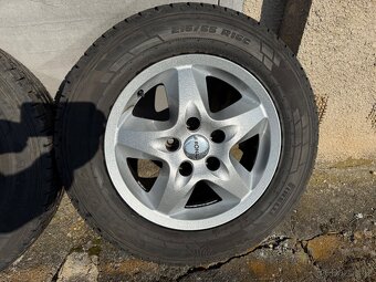 VW Transporter Multivan T5-Alu sada pneu PIRELLI 215/65/16C - 7