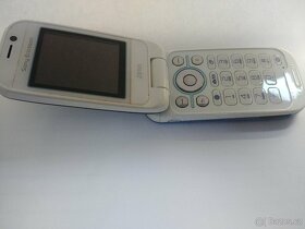 Sony Ericsson Z610i včetně nabíječky. Pro sběratele. - 7