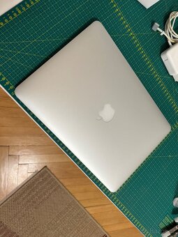 Macbook Air 13 palců, 2017, 512 GB SSD, 8 GB RAM, 1.8 GHz i5 - 7