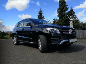 MERCEDES-BENZ GLE 2017 NOVÉ V ČR 1.MAJITEL PLNÝ M.B.SERVIS - 7