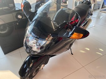 Honda CBR 1100 XX Super Blackbird - 7