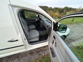 Prodám Vw Caddy 1,9 SDI tažné zařízení. - 7