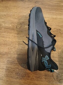 Prodávám boty Under Armour UA U Sonic Trail velikost 46 - 7