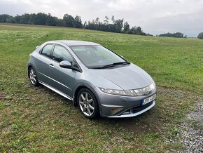 Honda Civic 1.8i ORIGINÁL NAJETO 63296 KM - 7