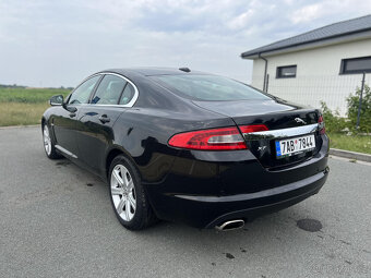 JAGUAR XF 2.7D 152kW •Najeto pouze 114tis/km•Luxury edice - 7