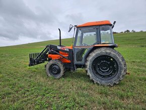 Kubota GL53 s čelním nakladačem - 7