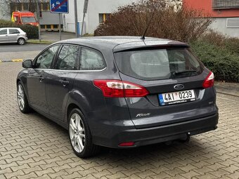 Ford Focus 1.6 TDCi Titanium Xenony Navi Tažné ALU R18 - 7