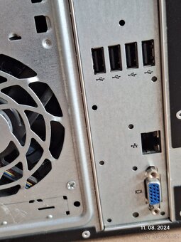 PC Server HP ML10 - 7