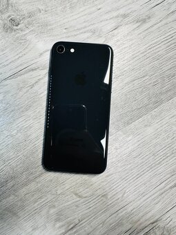 iPhone 8 64GB Space Grey - 7