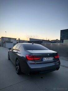 BMW 750d xDrive - 7