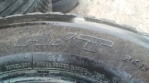 Bridgestone 245/65/17, 111S - 7