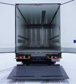 Mercedes-Benz Actros 2546 6x2 - chladící skříň + Carrier - 7