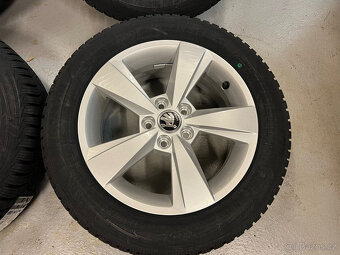 185/60R15 NOVÁ zimní pneu škoda rapid fabia III 6x15 5x100 - 7