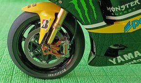 YAMAHA YZR-M1 Monster Tech3 - 7