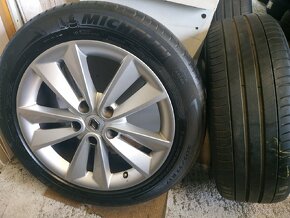 ALU kola Renault Megane 5x114,3 r17 Originál,pneu 6mm 205/55 - 7