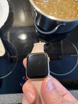 Apple Watch 5 44 mm růžové - 7