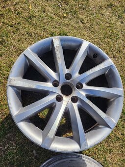 Alu kola originál VW 5X112 R18 8J ET44 Passat B6 - 7