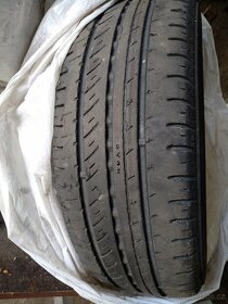 Prodám 4 ks pneu letní Nokian 215/65 R15 C - 7