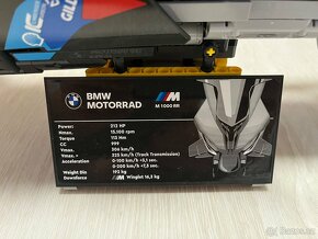 Lego Technic 42130 - BMW M1000RR - 7